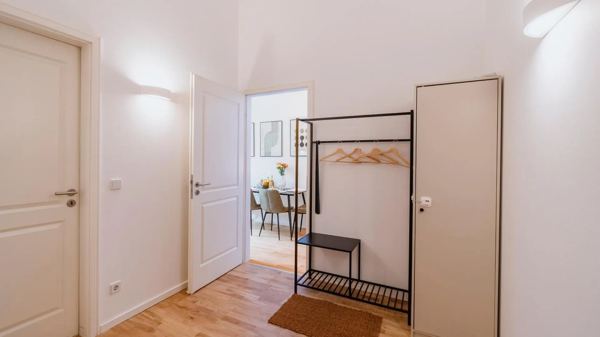 Homely Berlin - Chic Flat, City View, Subway, Cafe, River ألمانيا