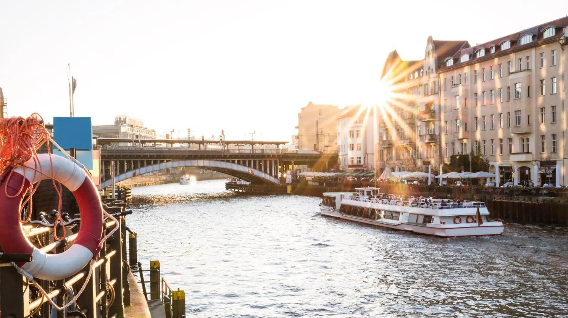 شقة Homely Berlin - Chic Flat, City View, Subway, Cafe, River ألمانيا
